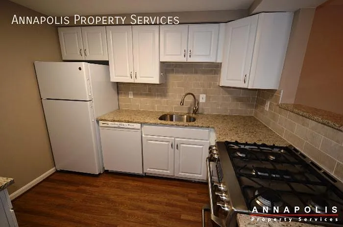2572 Riva Rd #16B — Photo 3