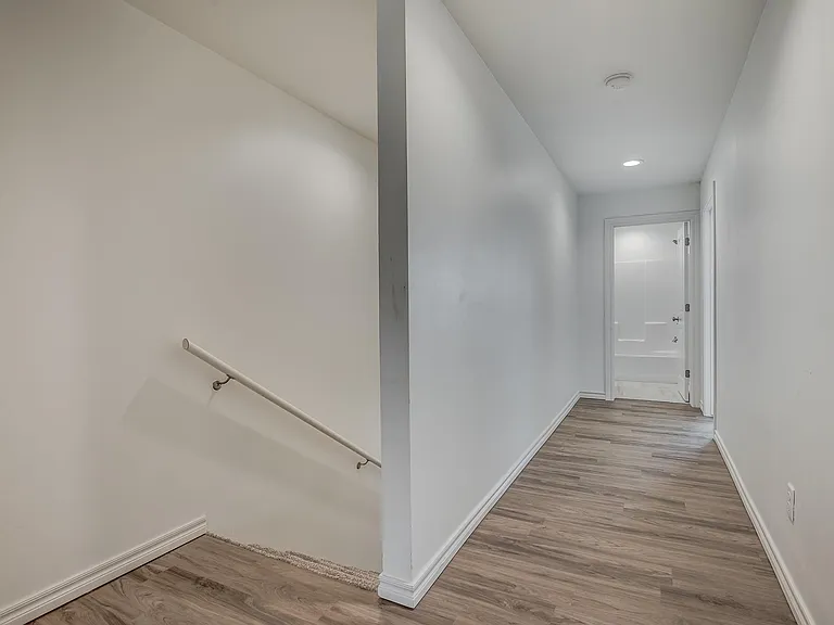 816 W Nevada Ave — Photo 37