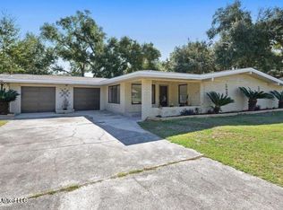 320 Lakeview Blvd, Biloxi, MS 39531