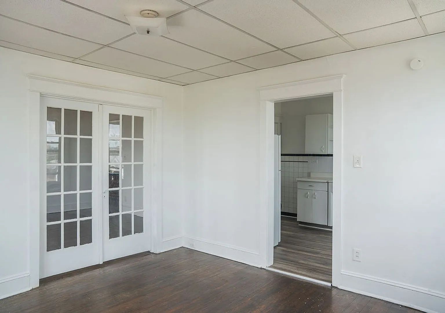 702 St. John Street — Photo 2