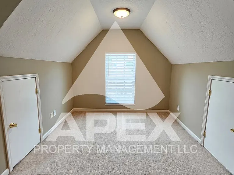 10808 Topview Ln — Photo 19