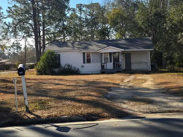 407 E Smith Ave, Nashville, GA 31639