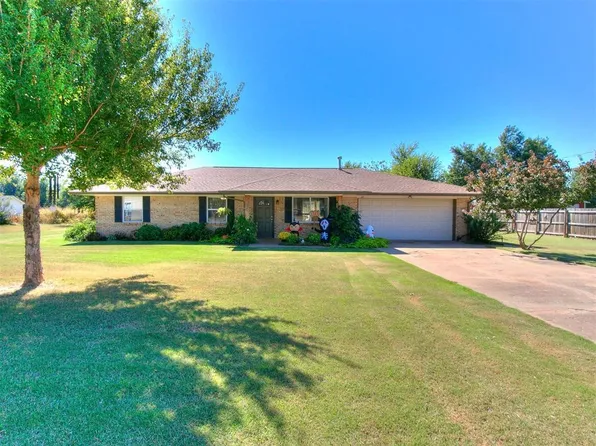 311 W Van Buren St, Crescent, OK 73028