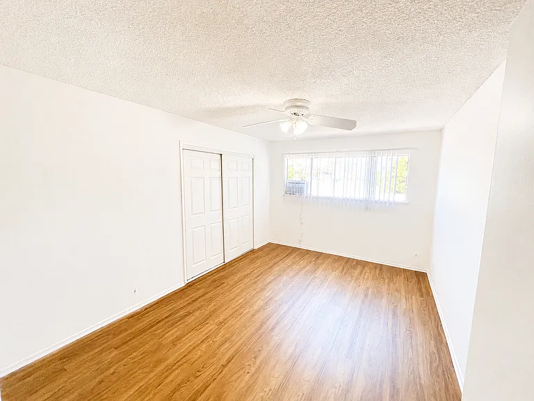 Addison 14311 — Photo 10