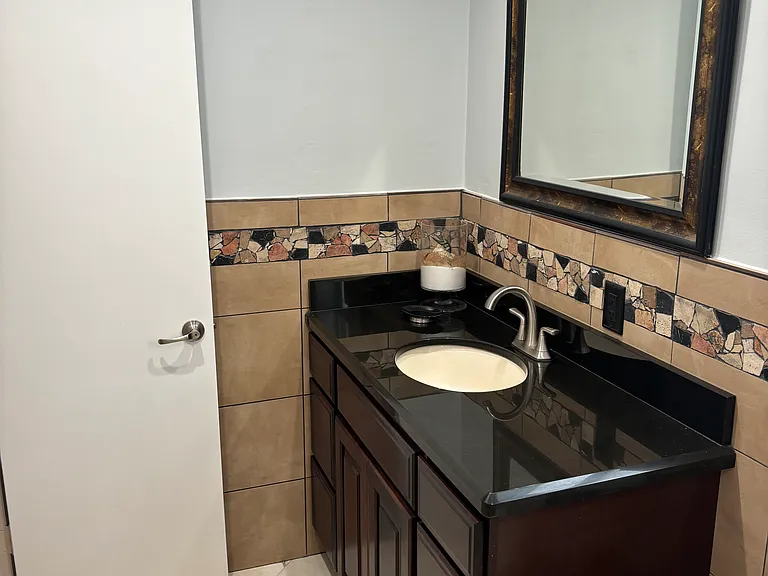5810 NE 27th Ave #1 — Photo 12