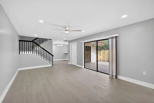 183 Charter Way Photo 1