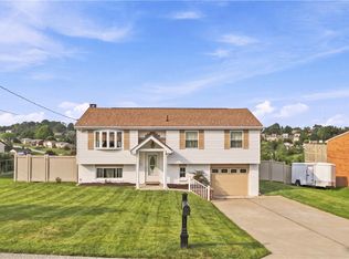 422 Highland Dr, Elizabeth, PA 15037