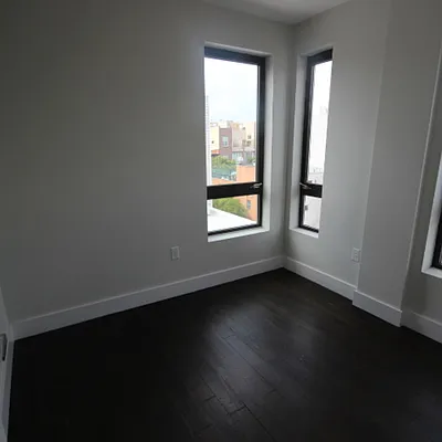 Rented by Nooklyn NYC LLC | media 127