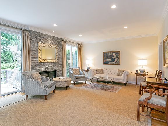 5th image of 14 Cobblefield Ln