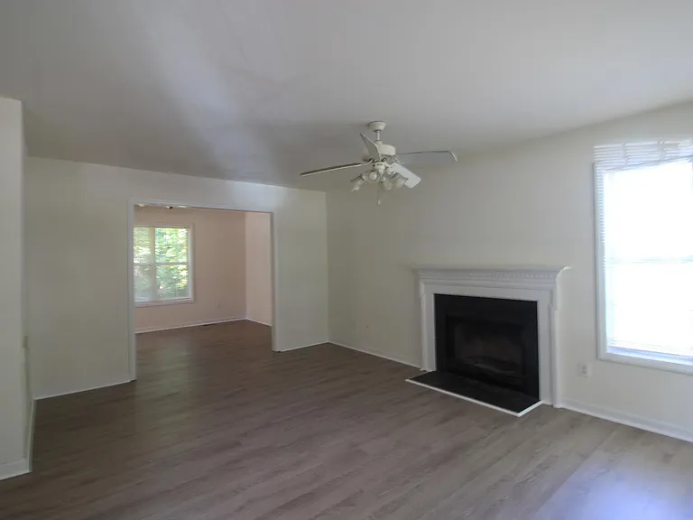 2820 Beehnon Way — Photo 3