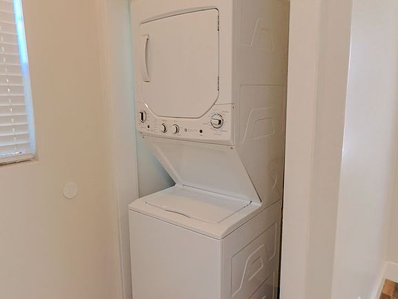 4th image of 449 W Garfield Ave #449C