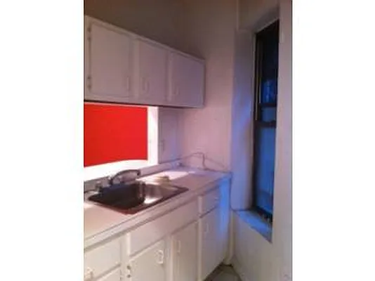 Rented by J Misrahi Realty Corp | media 31