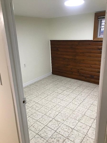 Toronto House for rent - 3 Bedrooms — photo 5