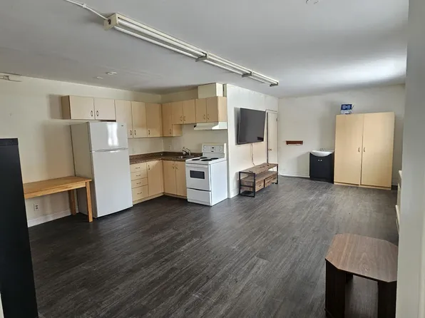 9 Mill St W #3, Halton Hills, ON L7J 1G3