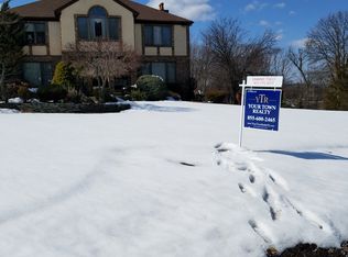 725 Totowa Rd, Totowa, NJ 07512