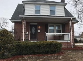 14 Agnes St, Springfield, MA 01118