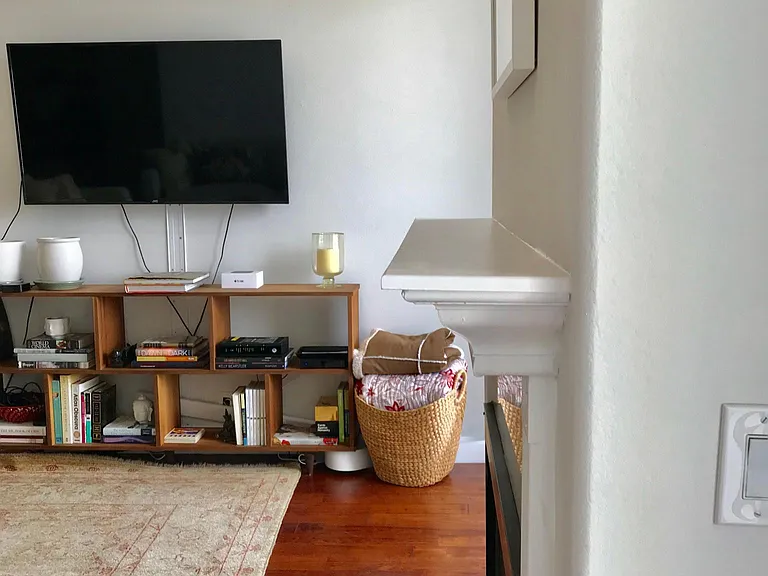 8349 Blackburn Ave #302 — Photo 299