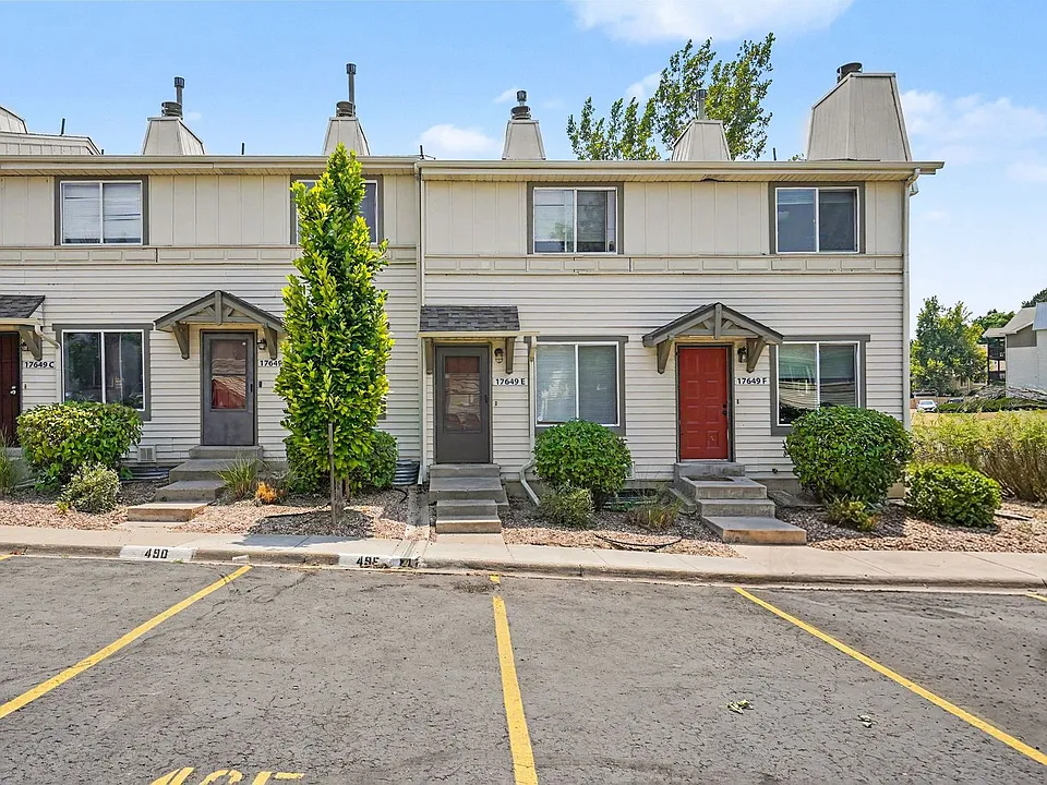 17649 E Loyola Dr