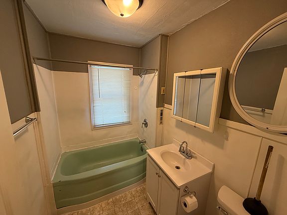 4th image of 1821 S Patterson St #2