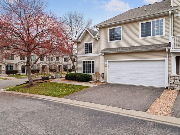 462 Willoughby Way W, Minnetonka, MN 55305