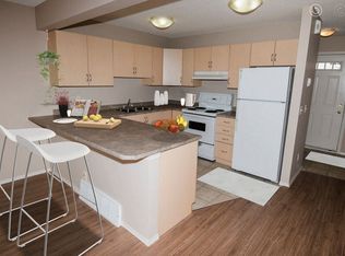 13107 153rd Ave NW, Edmonton, AB T6V1R7