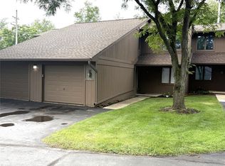 571 Park Pl, Saline, MI