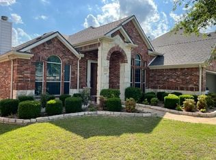 2267 Tawny Owl Rd, Grand Prairie, TX 75052