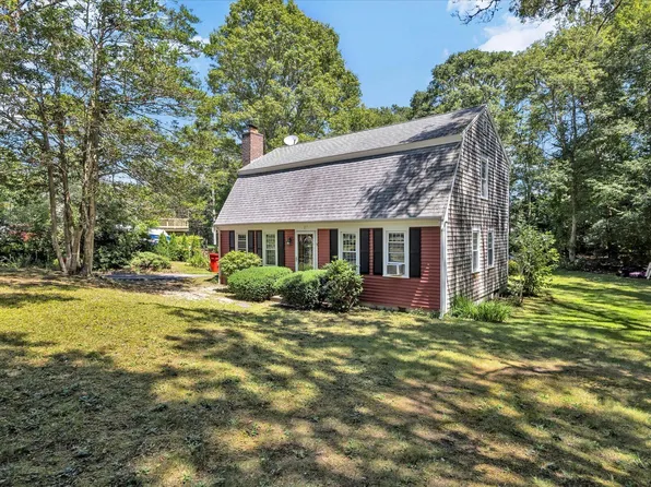 27 Oregon Road, Mashpee, MA 02649