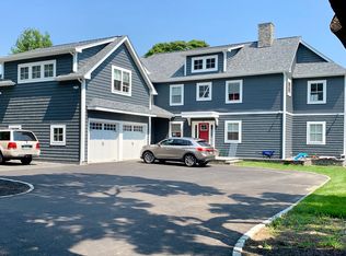 5 Hampden St, Barrington, RI 02806