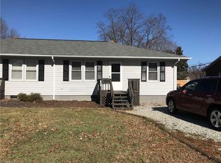 1407 Glenside Dr, Greensboro, NC 27405
