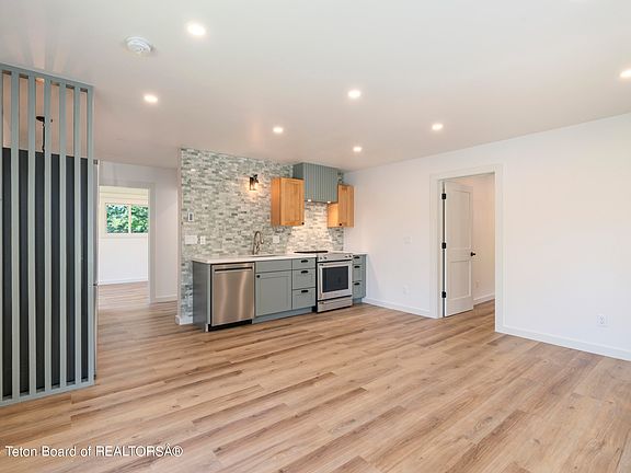 3rd image of 3940 S Lake Creek Dr #11
