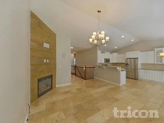3rd image of 6697 Cottonwood Tree Dr
