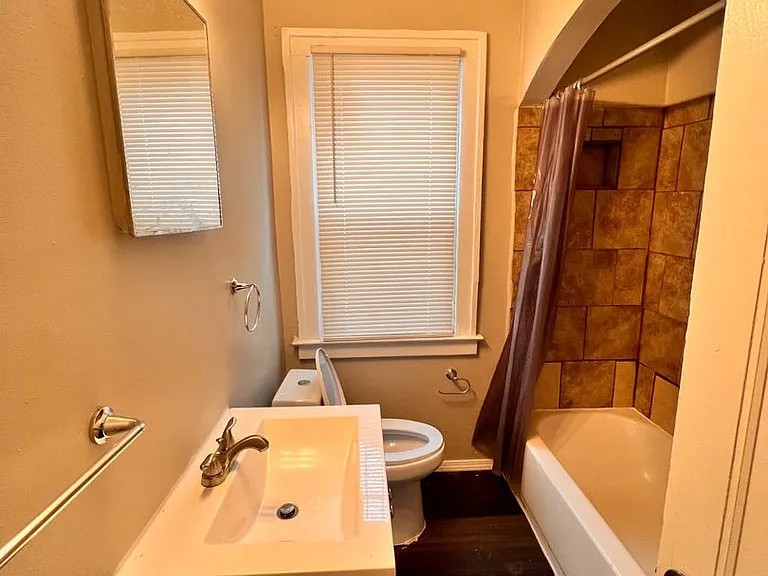 14617 Cedargrove St — Photo 3