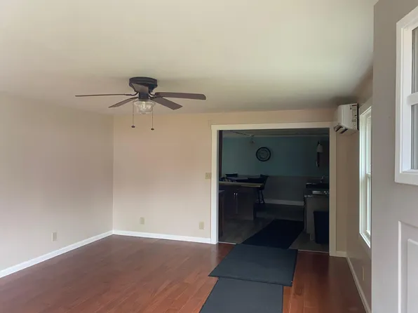 2-18 Parmley Dr, Constantia, NY 13044