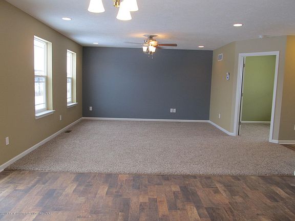 2nd image of 1308 Yarrow Dr