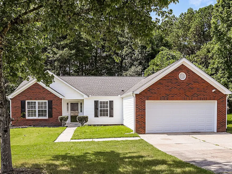 372 Red Maple Way — Photo 1