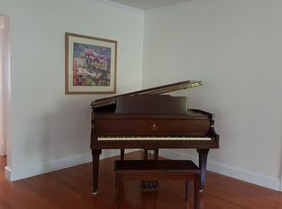 44 Main St, Centerville, MA 02632