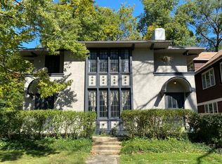 12919 Cedar Rd, Cleveland Heights, OH 44118