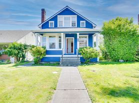 3221210, 2 br / 1.0 ba, $2100