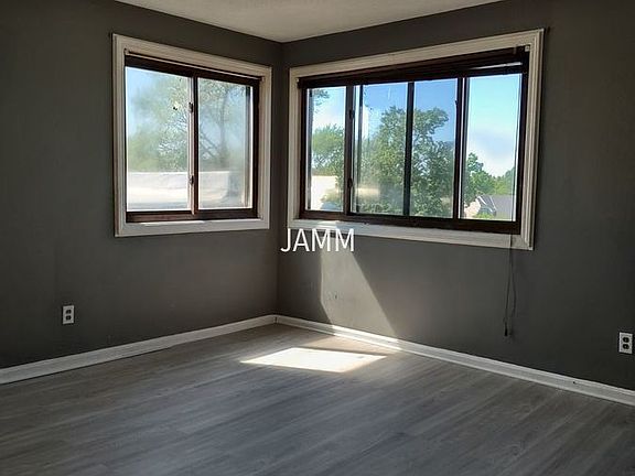 3rd image of 13322 Madison Ave APT 10
