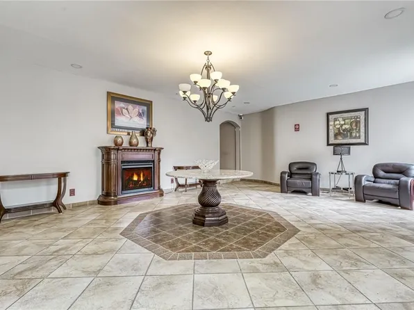 5 Oakdale Manor #C 6, Suffern, NY 10901