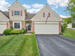 469 Lilly View Ct #53, Howell, MI 48843