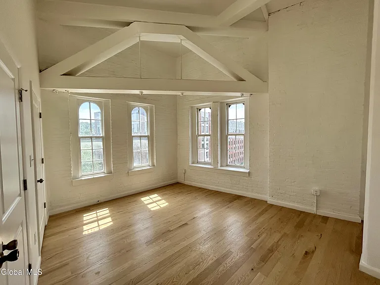 155 River St #5D — Photo 12