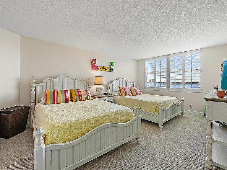 5200 N Ocean Dr #505 — Photo 18