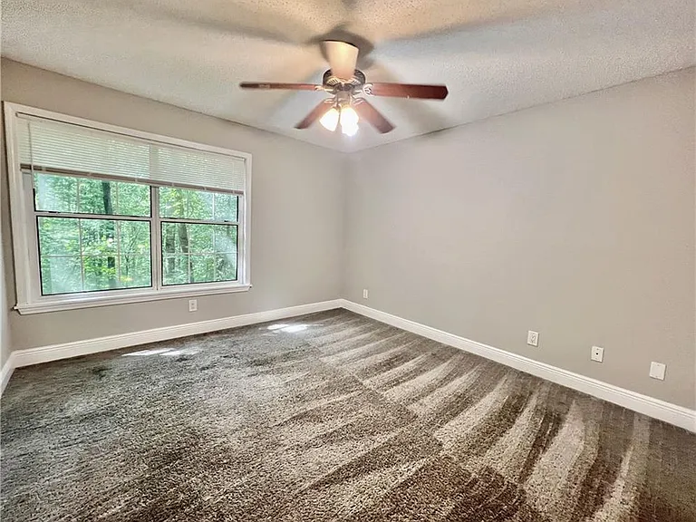 7101 Santa Fe Pkwy — Photo 14