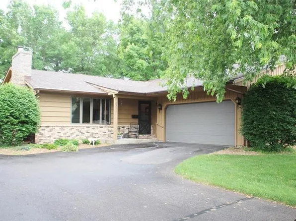 3377 Southgate Ct, Eau Claire, WI 54701