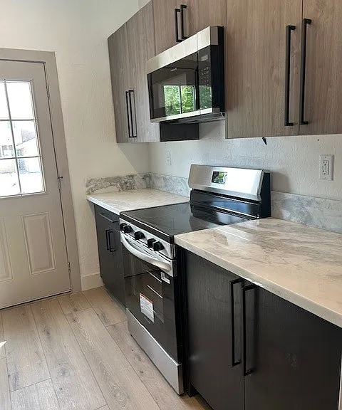 1100 S Hall Ave #4 — Photo 3