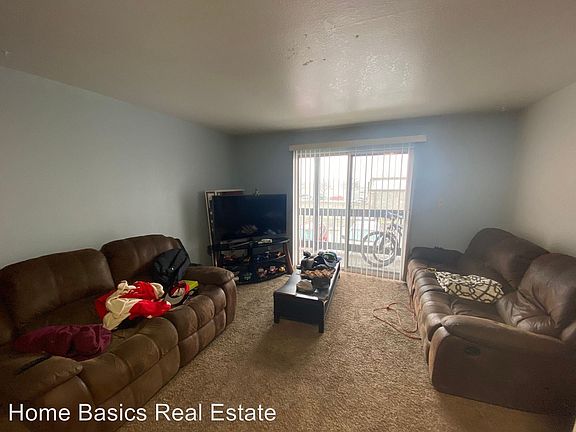 3rd image of 601 N Monterey Dr #G