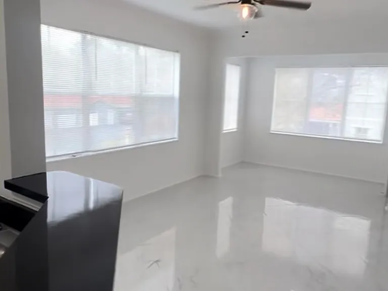 18001 Richmond Place Dr #227 — Photo 8