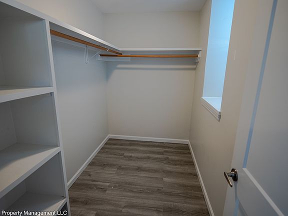 5th image of 2836 Fairfield Ave Unit 104